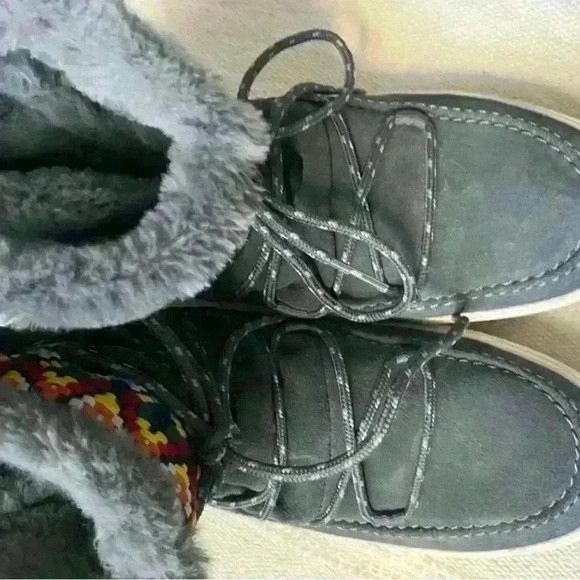 TOMS Alpine Boot Grey Waterproof Suede Tribal Webbing Women Size 8 - Picture 10 of 11